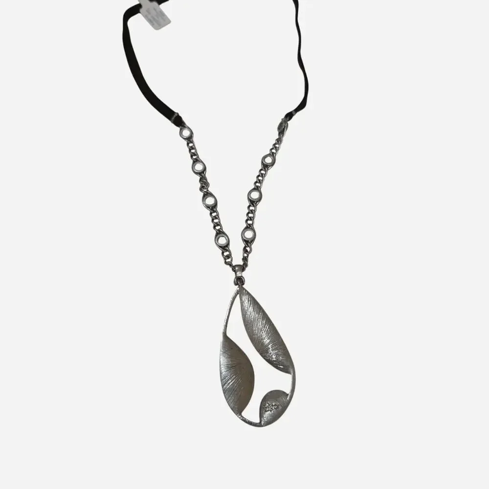 NWT Lia Sophia Abalone & Black Enamel Silver Tone Necklace & Earring Set